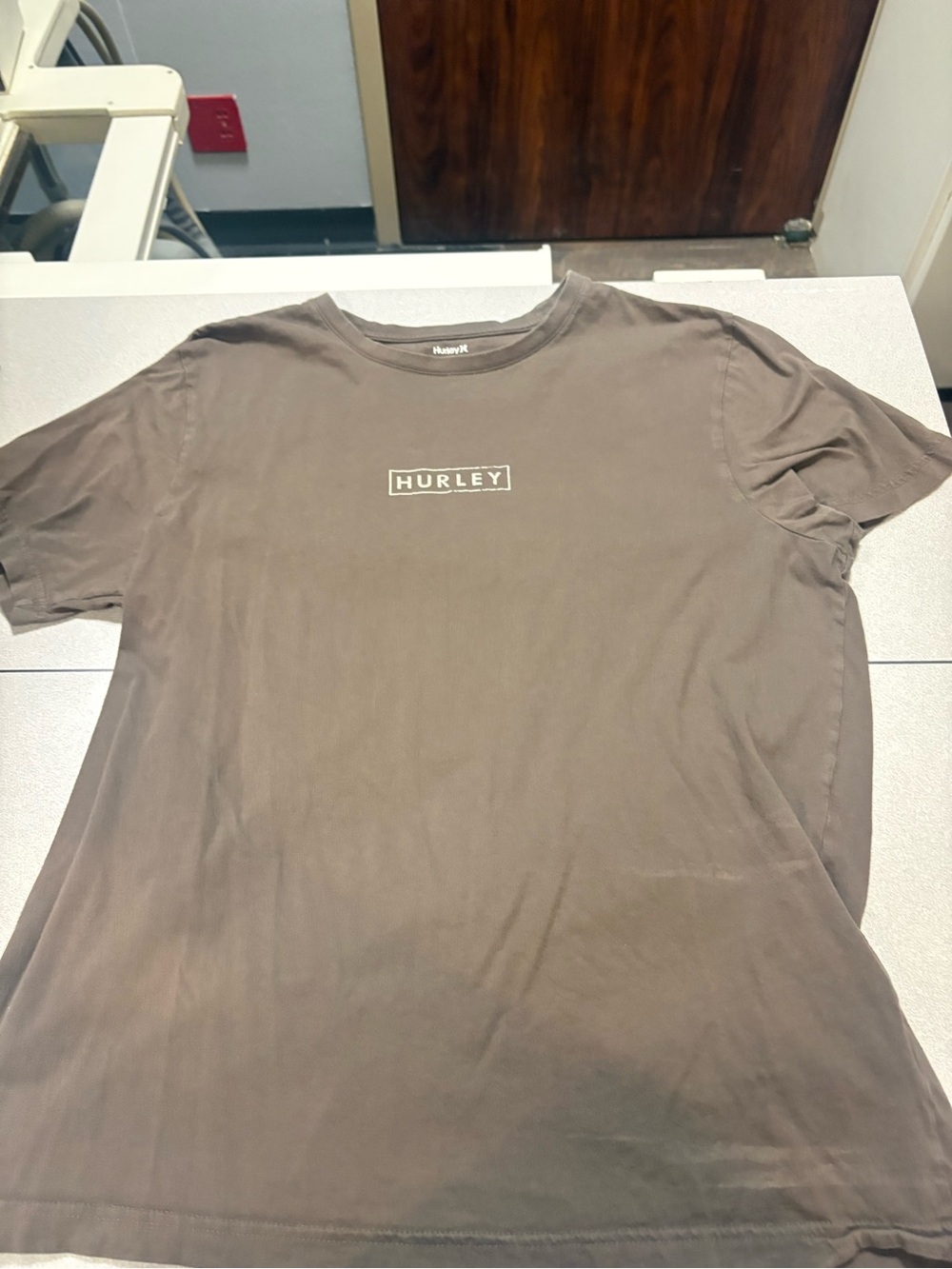 Hurley Men's Short Sleeve Logo Tee in Brown